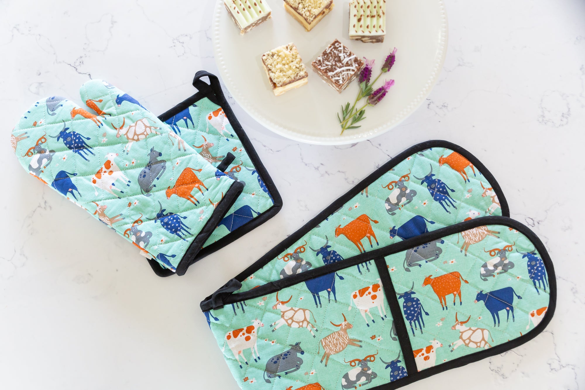 Oven Glove & Pot Holder Set - Green Cow