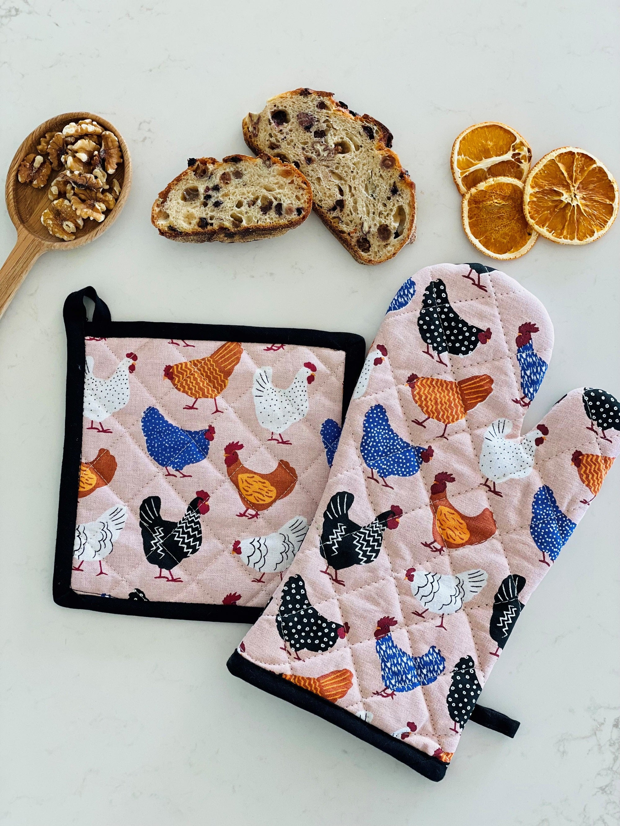 Oven Glove & Pot Holder Set - Bright Hen