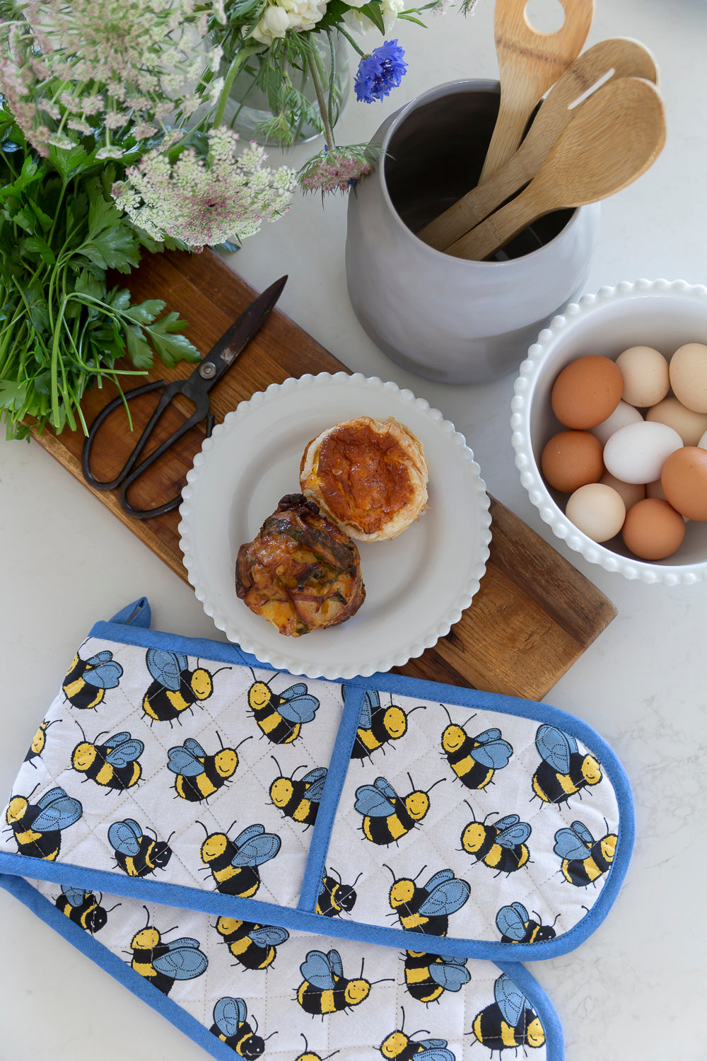 Double Oven Glove - Bees
