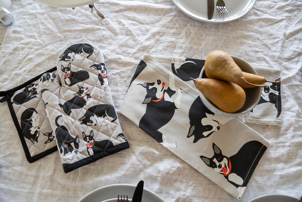 Oven Glove & Pot Holder Set - Farm Dogs