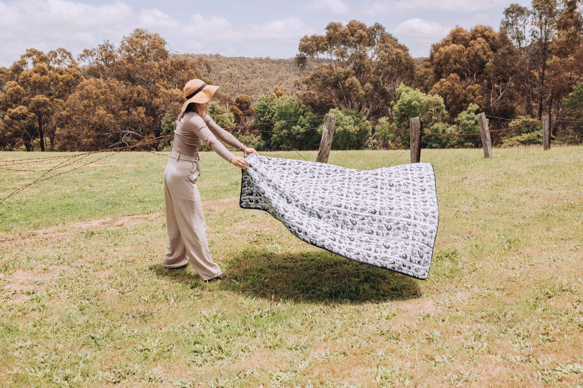 Picnic Rug - Fig & Pear