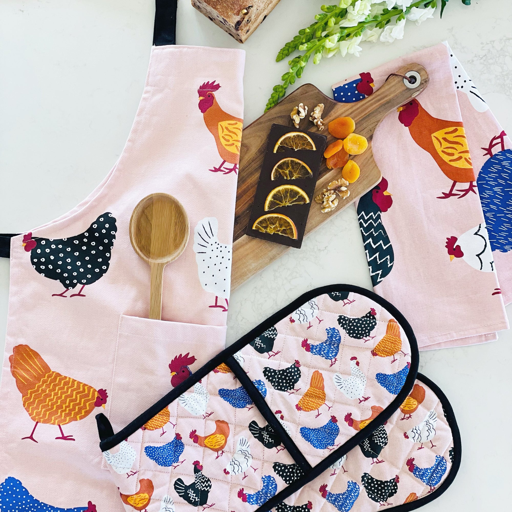 Oven Glove & Pot Holder Set - Bright Hen